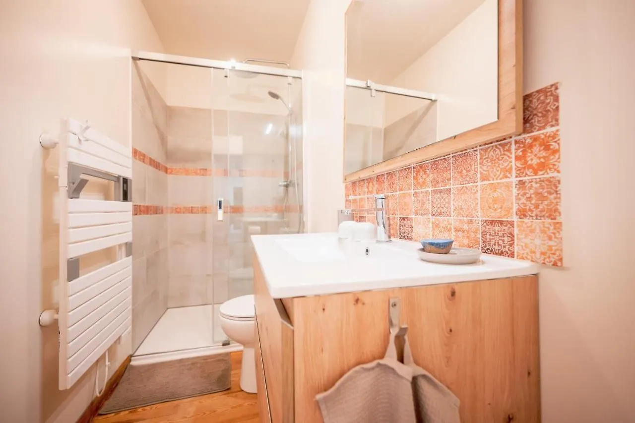Bed & Breakfast Chambres Et Table D'Hotes - Les Jardins De La Longagne Saussenac