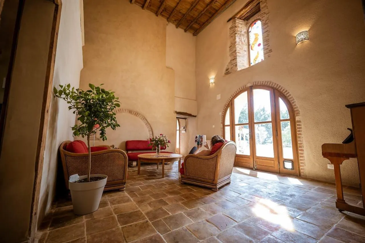 Chambres Et Table D'Hotes - Les Jardins De La Longagne Saussenac Bed & Breakfast